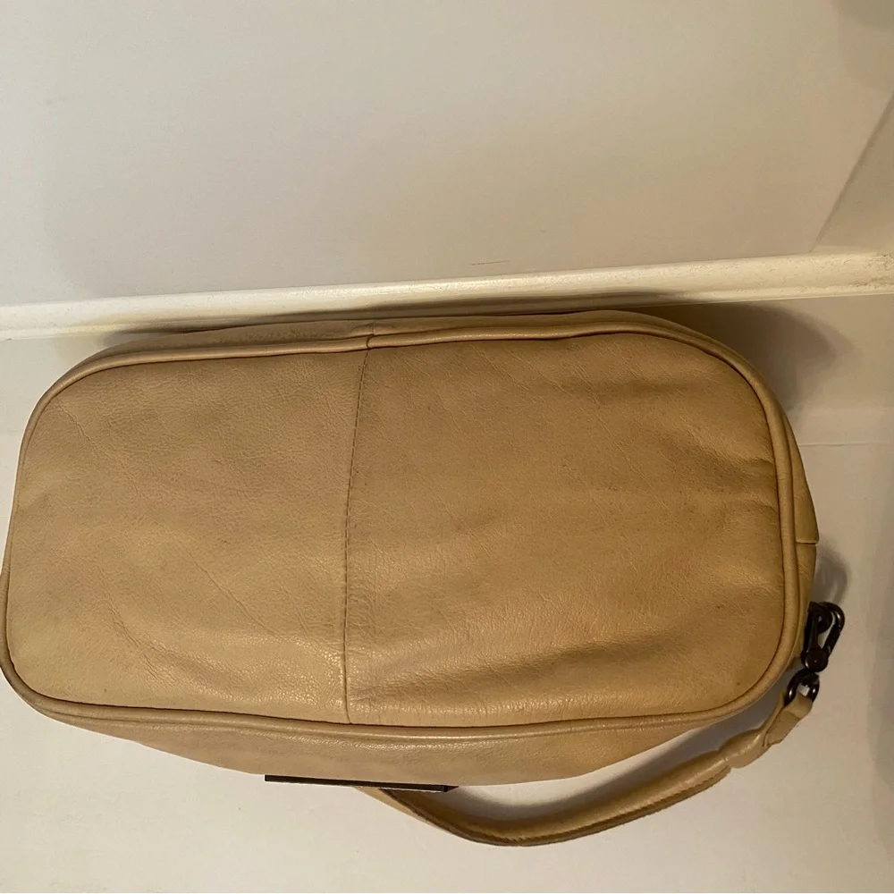 LIEBESKIND BAG HOBO TAN TEXTURED LEATHER TOP HANDLE SNAP CLOSE PEWTER HARDWARE